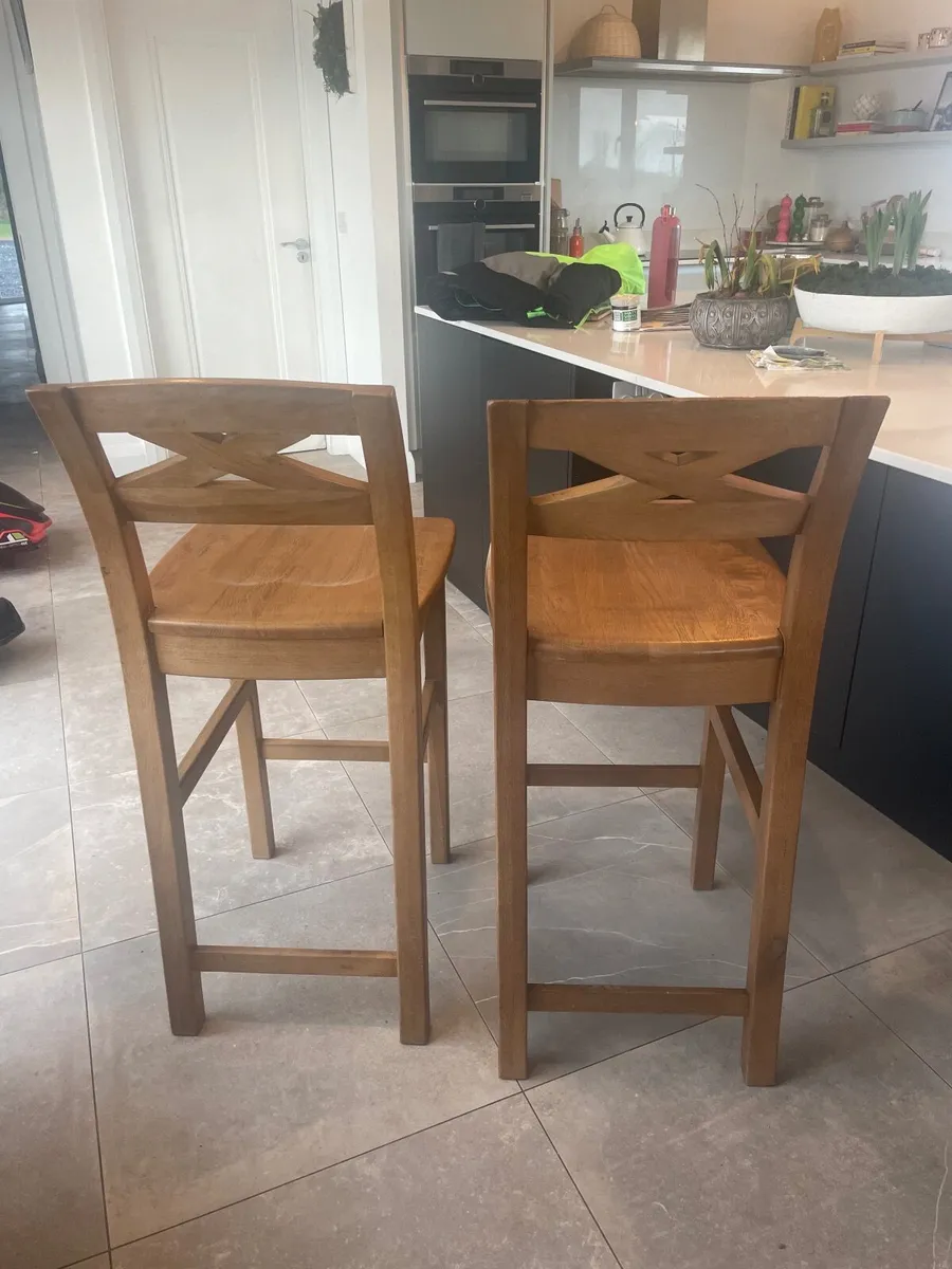 Oak stools - Image 2