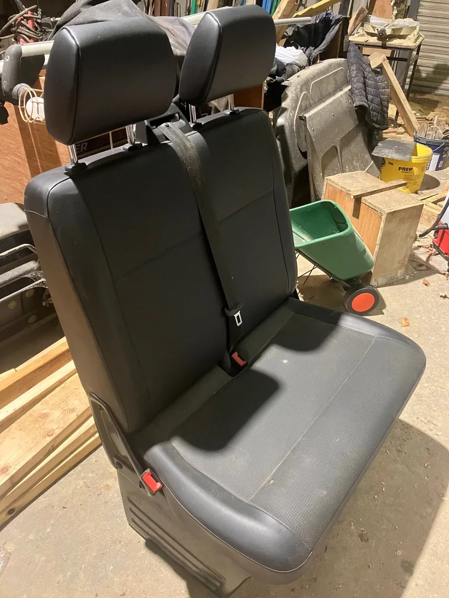 VW Transporter - Image 2