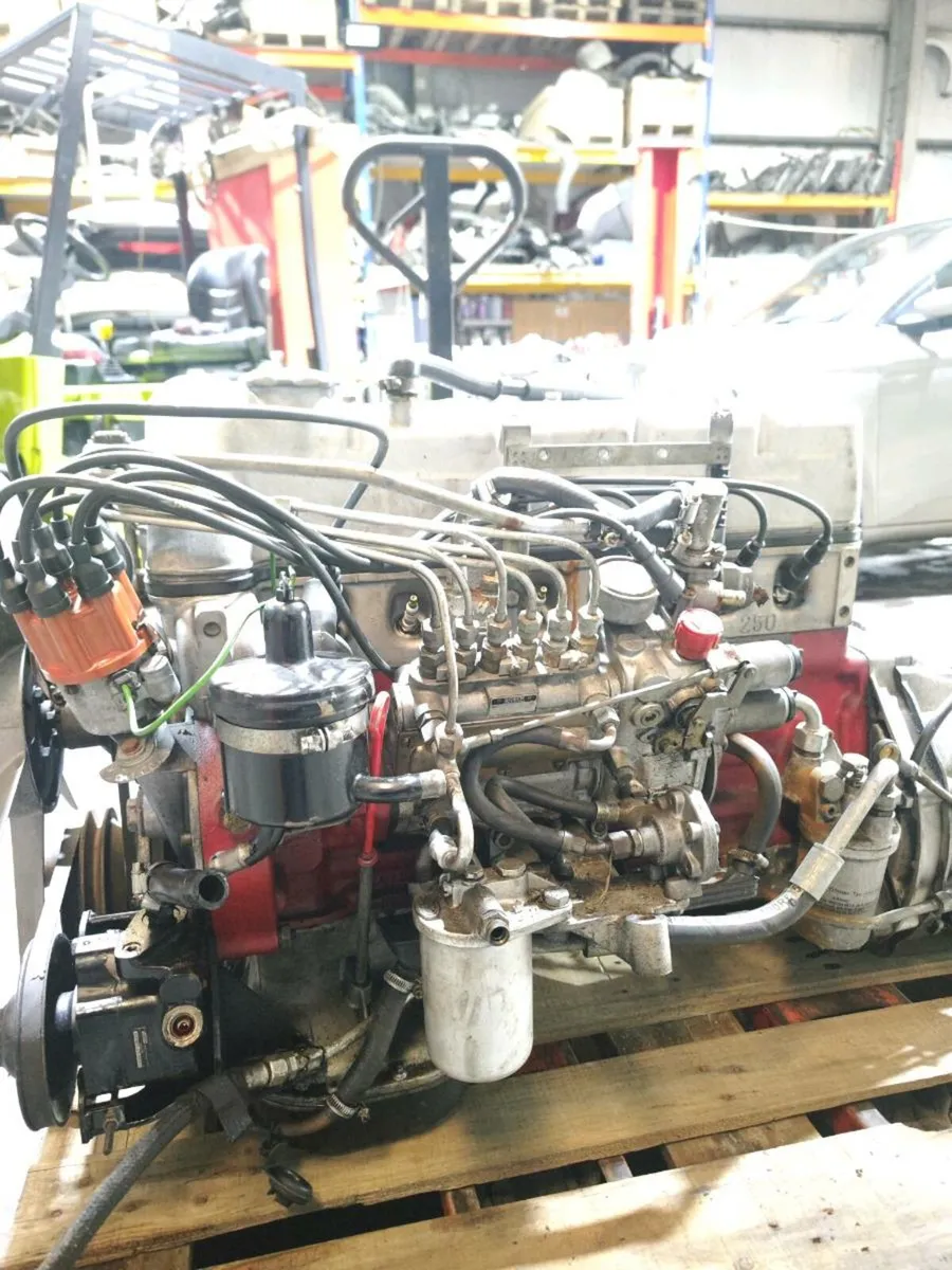 M129 engine from mercedes W108 250se - Image 3