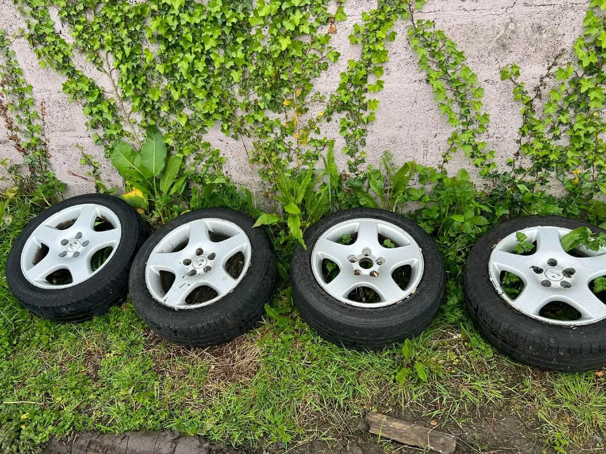 Audi A4 B7 Avant  2.0TDI Parts - Image 2