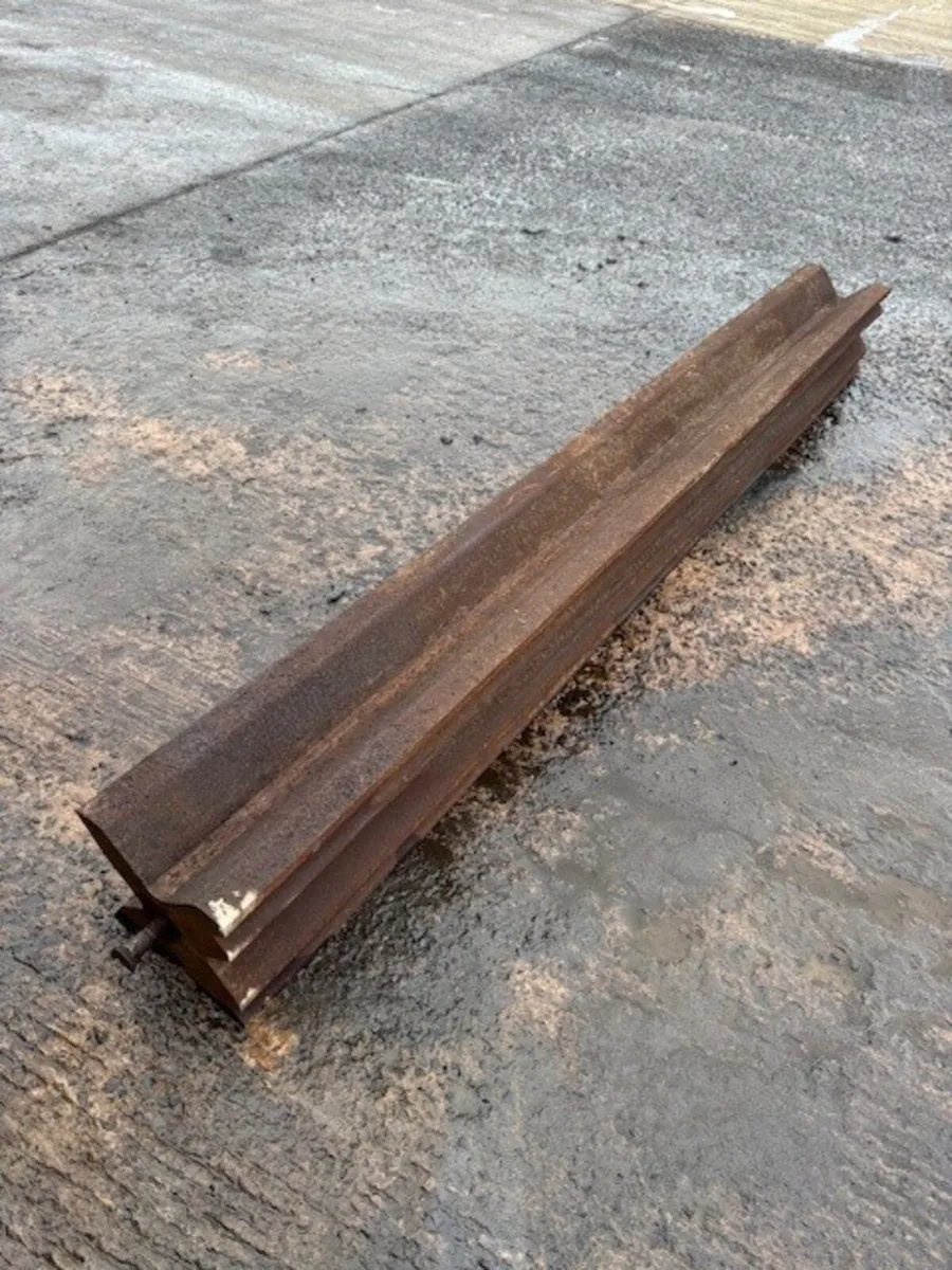 Press brake heavy duty Vee block - Image 3