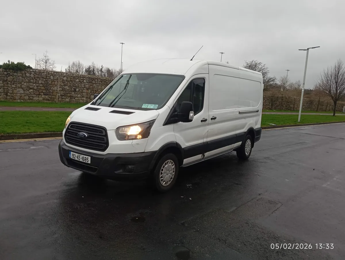 192 Ford transit 180 km - Image 2