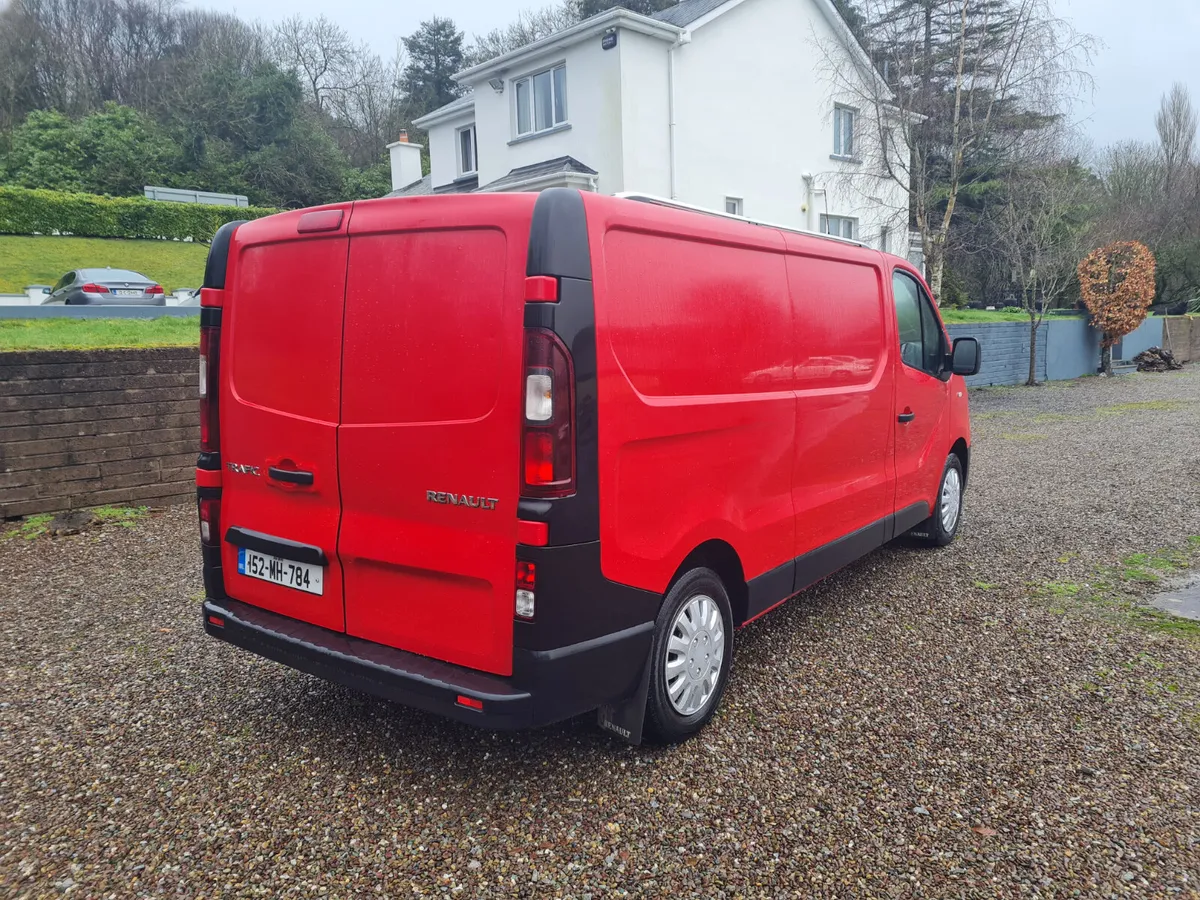Renault Trafic 2015 - Image 4