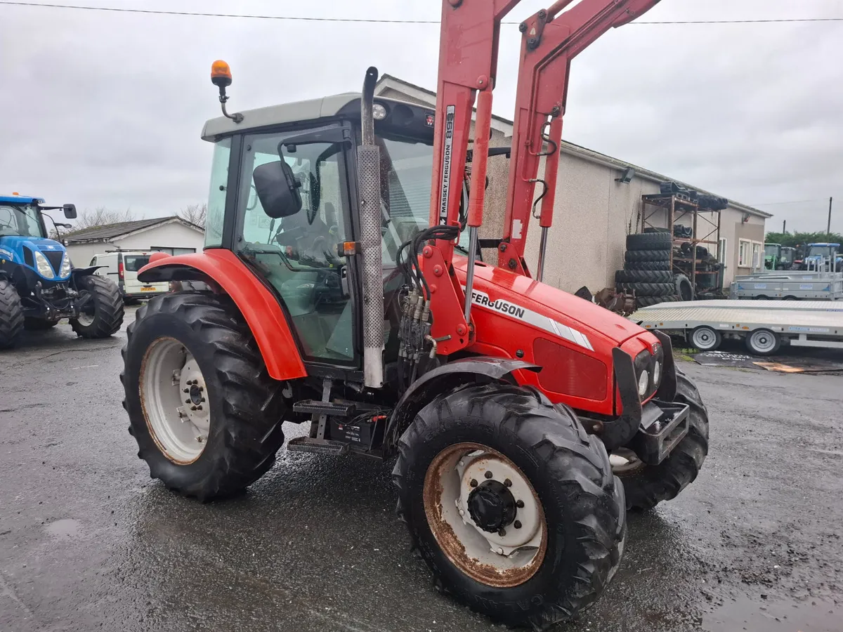 2005 Massey Ferguson 5455 - Image 3