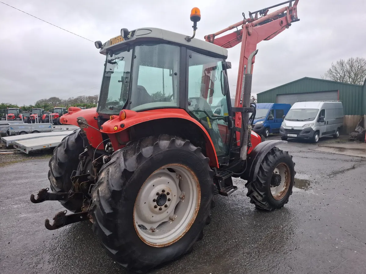 2005 Massey Ferguson 5455 - Image 4
