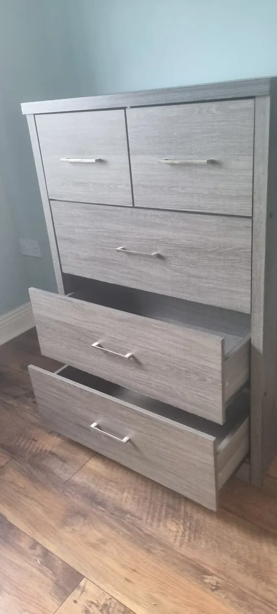 Chest of drawers  H = 115cm  / W = 80cm / D 40cm - Image 1