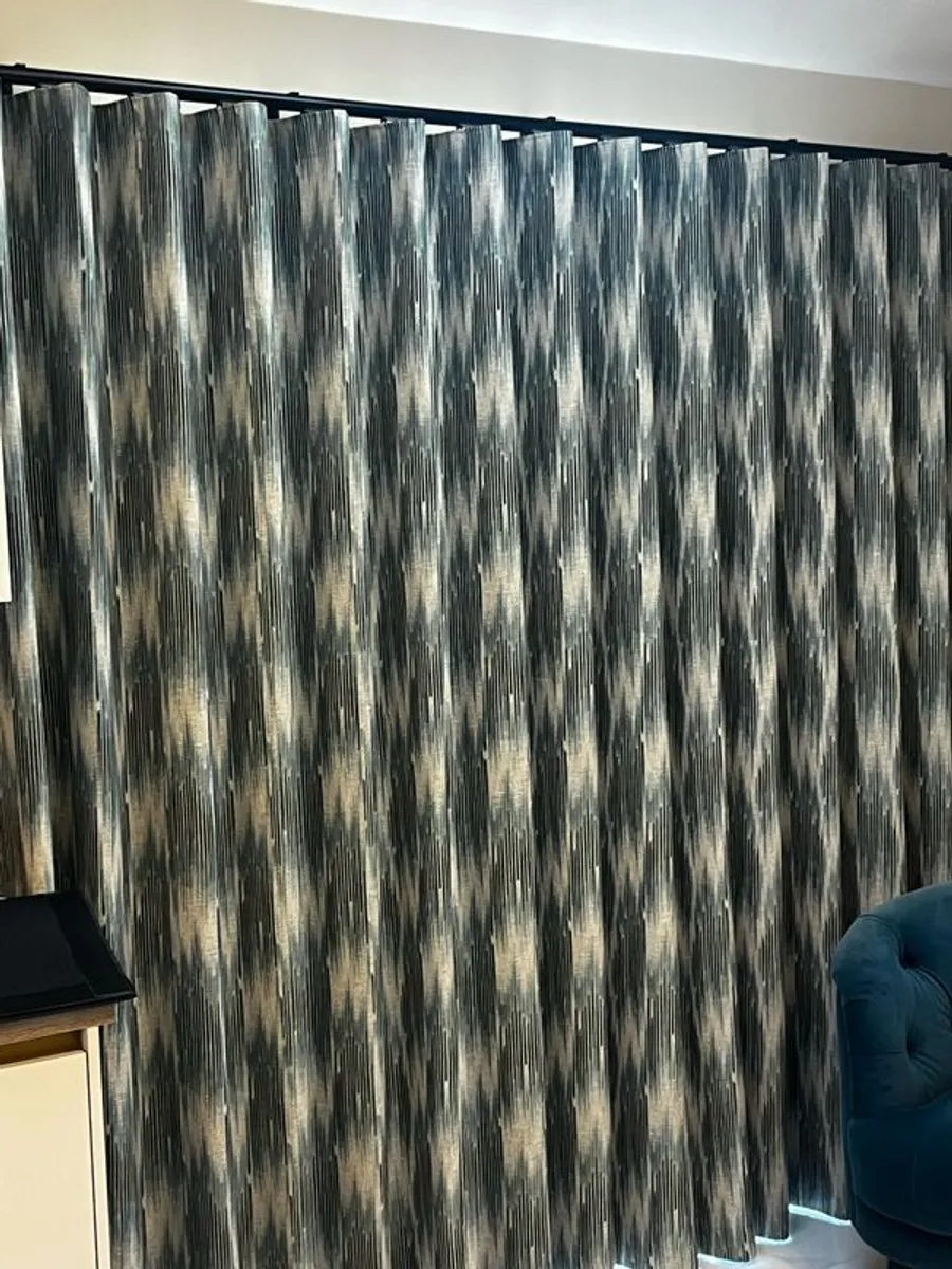 Curtain and wave pole for Patio Doors - Image 3