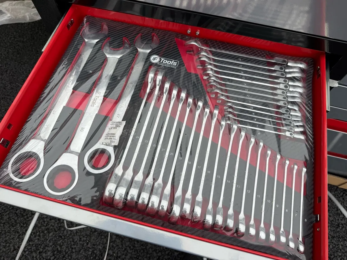 BRAND NEW 12 DRAWER TOOL CHEST - Image 3