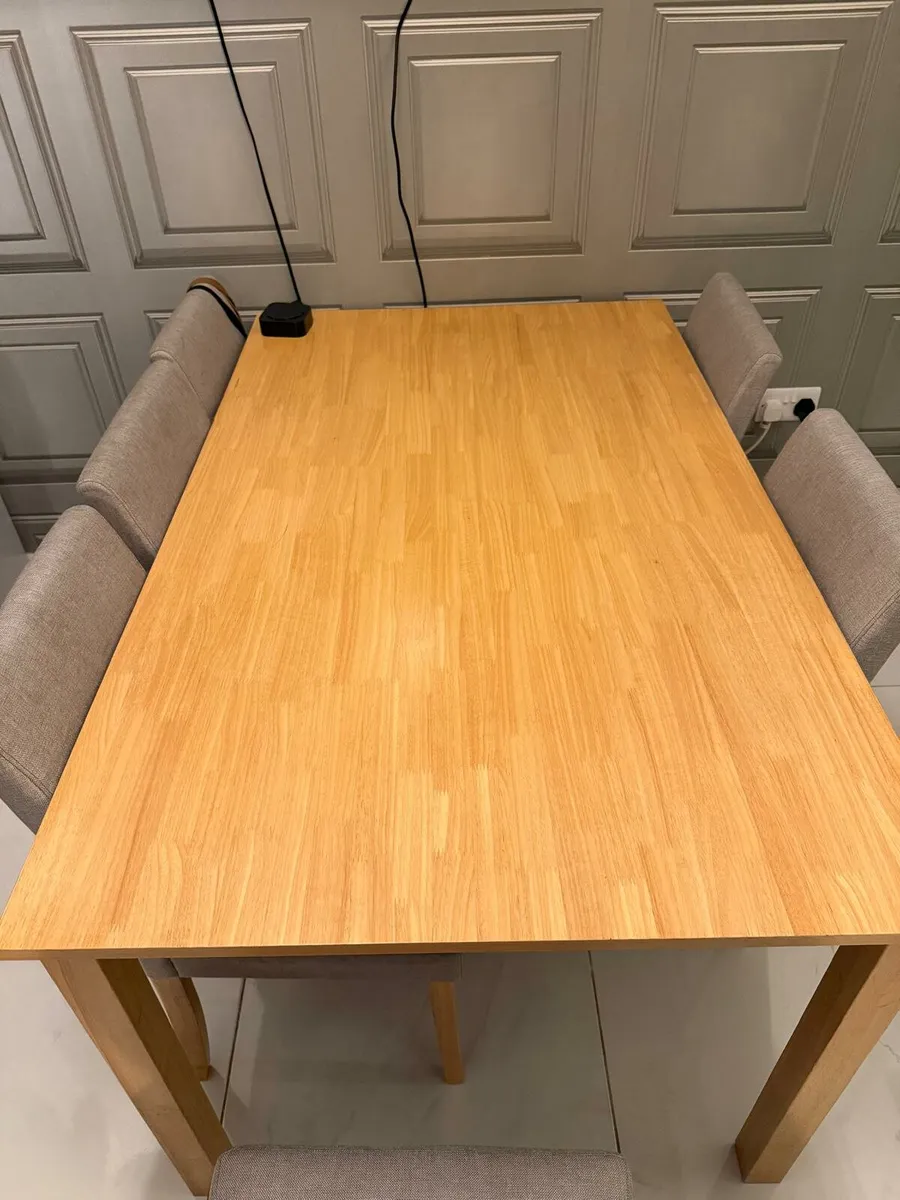 Kitchen table & 6 chairs - Image 1