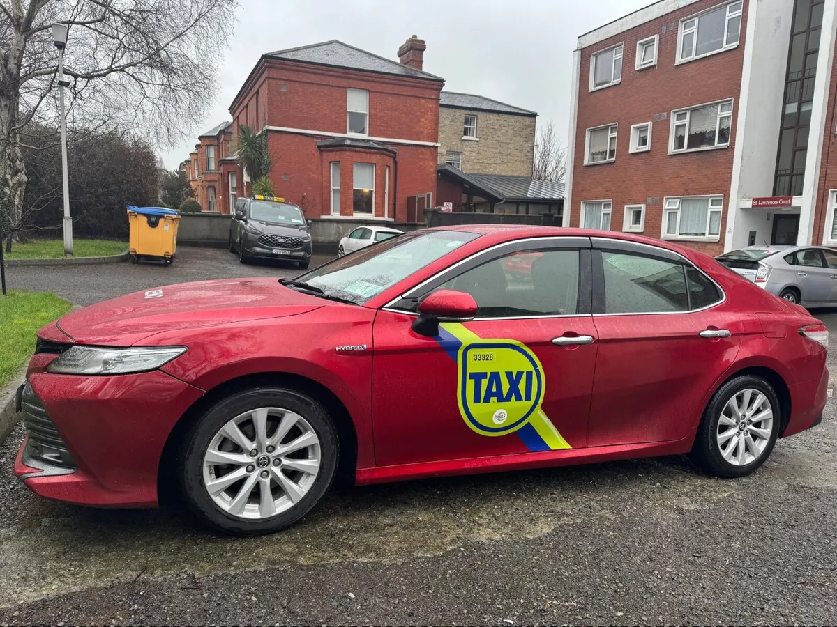 taxi rental - Image 2