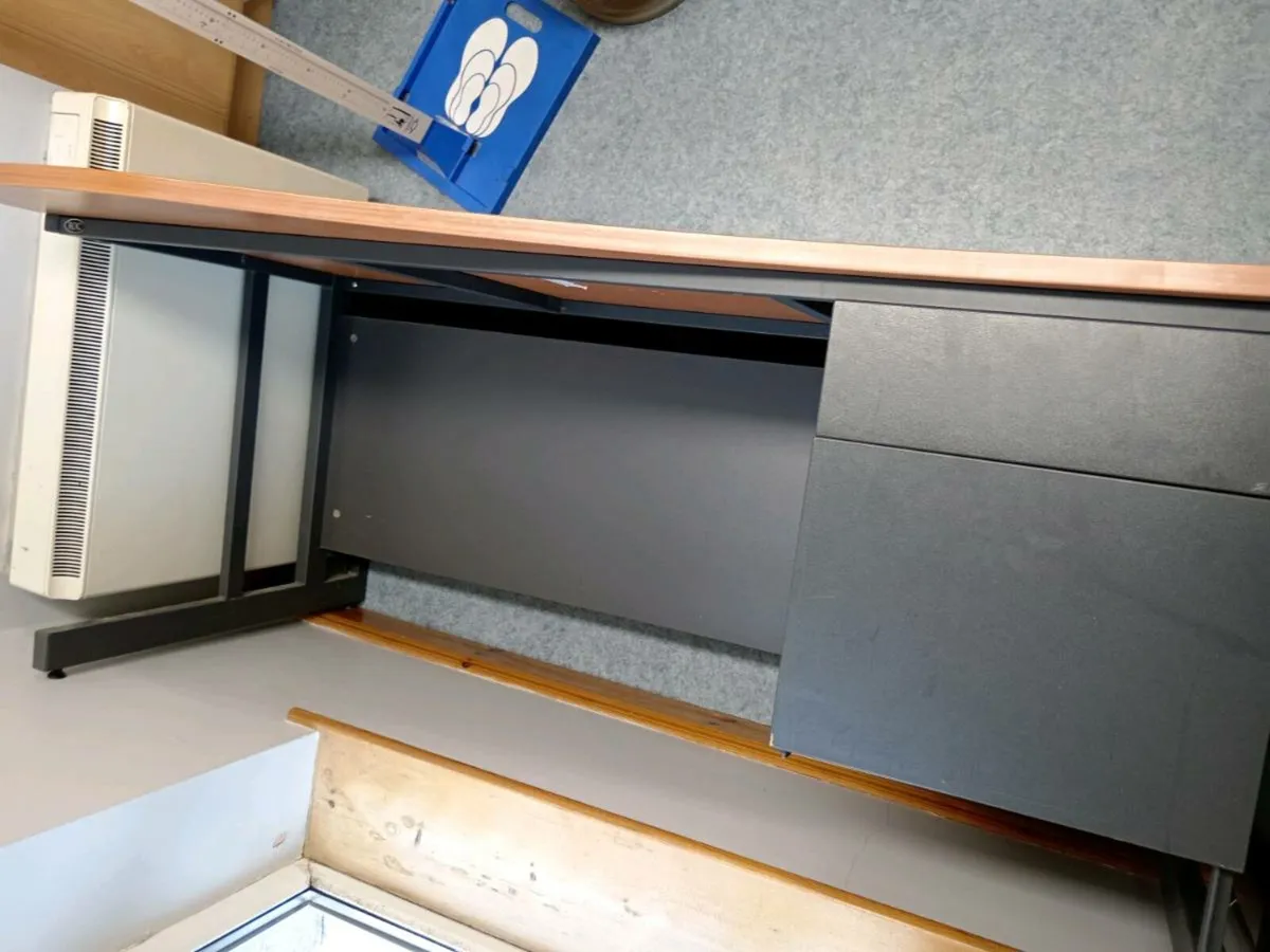 Office Desk - Image 1