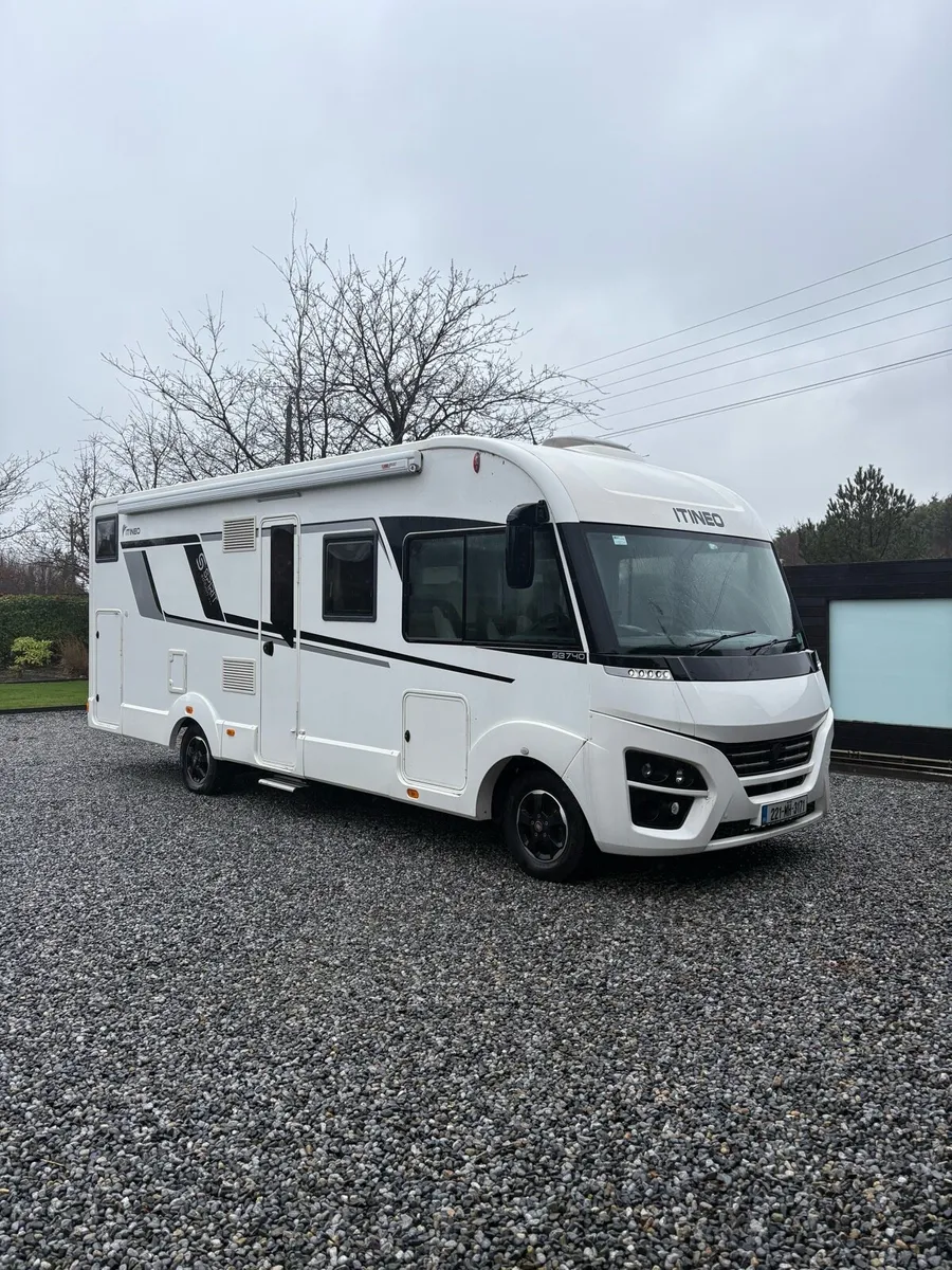 2022 ITINEO SB40 Spirit Edition 7 Berth - Image 1