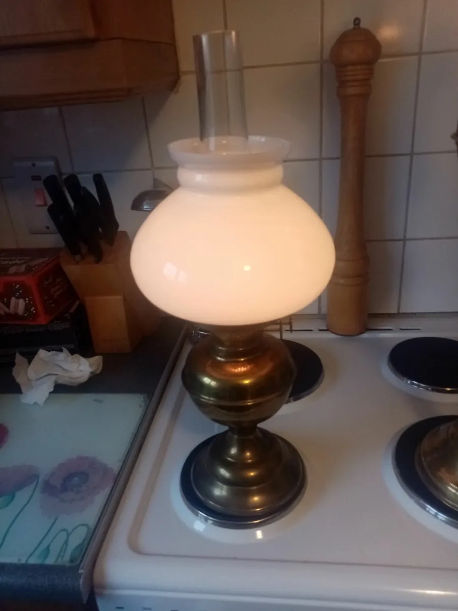 Victorian Oil Lamps - Image 3