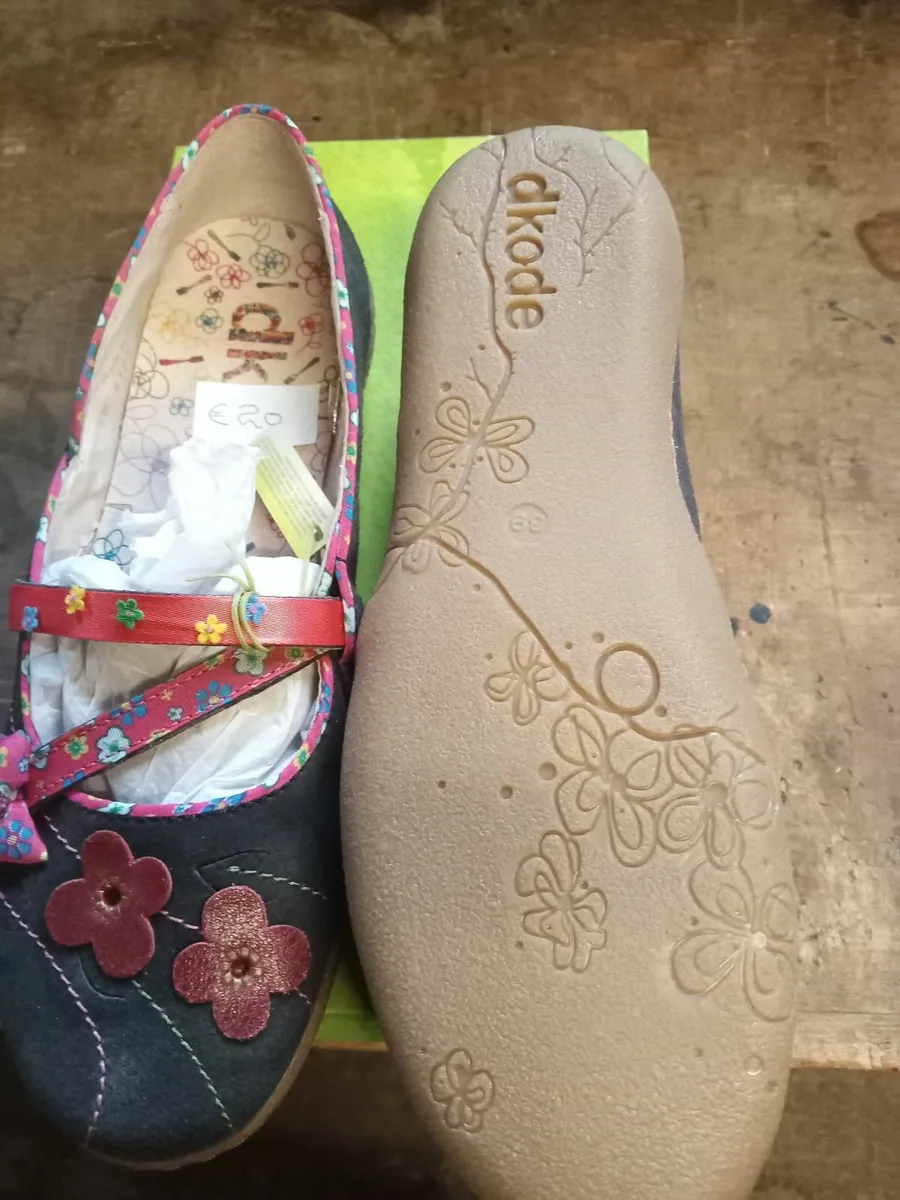 Ladies shoes - Image 2