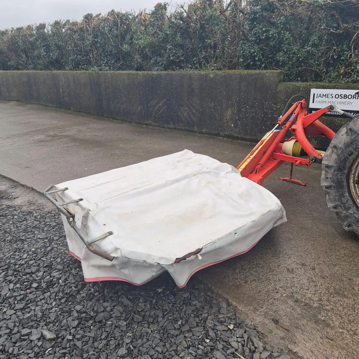 Kuhn GMD44 Mower - Image 2