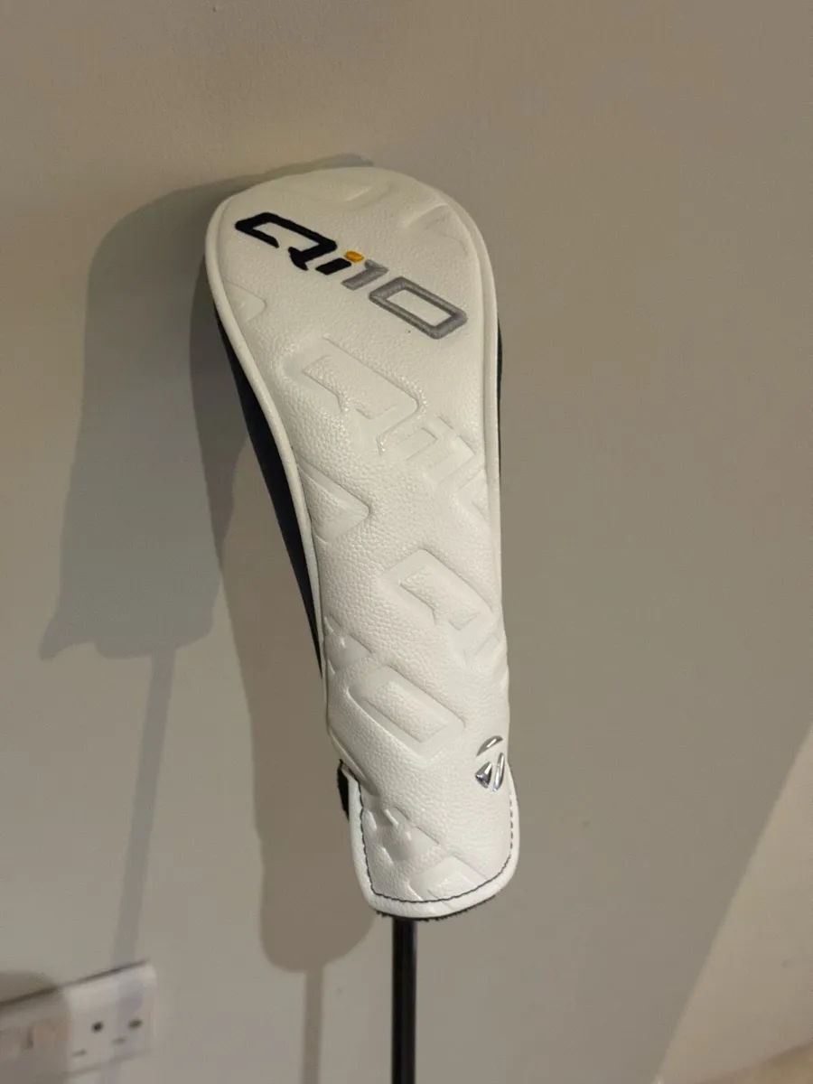 Taylormade Qi10 4 Hybrid - Image 1