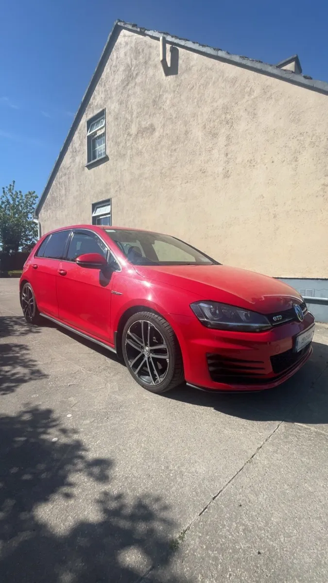2.0 GTD Volkswagen Golf - Image 3