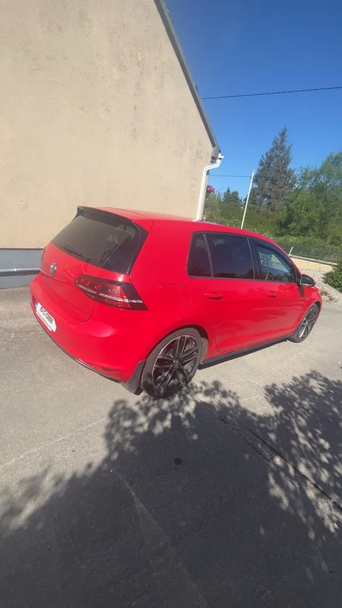 2.0 GTD Volkswagen Golf - Image 4
