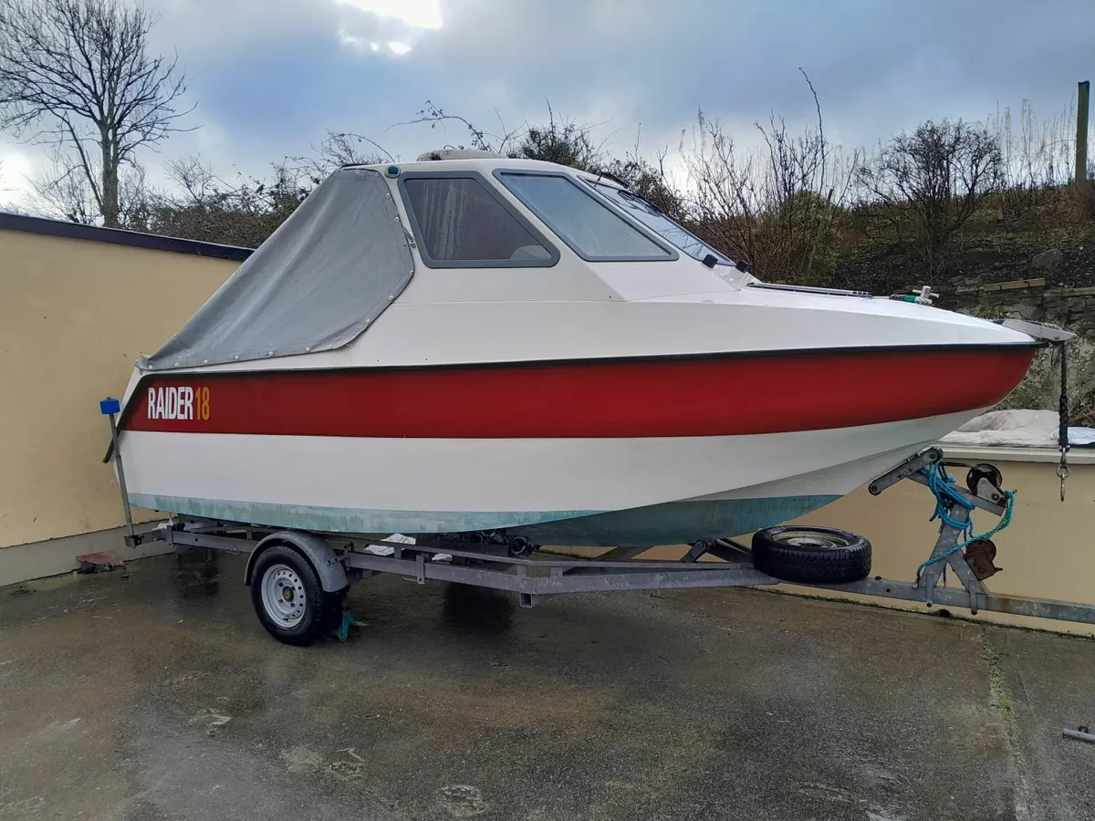 Raider 18 Fisherman - Image 1