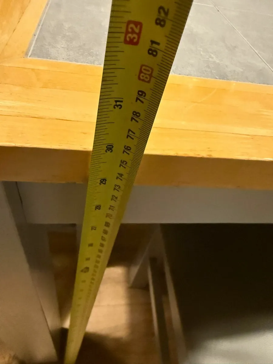 Table and 6 chairs. - Image 3