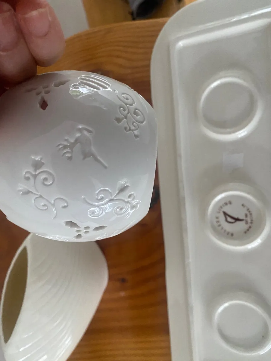 Belleek pieces - Image 2