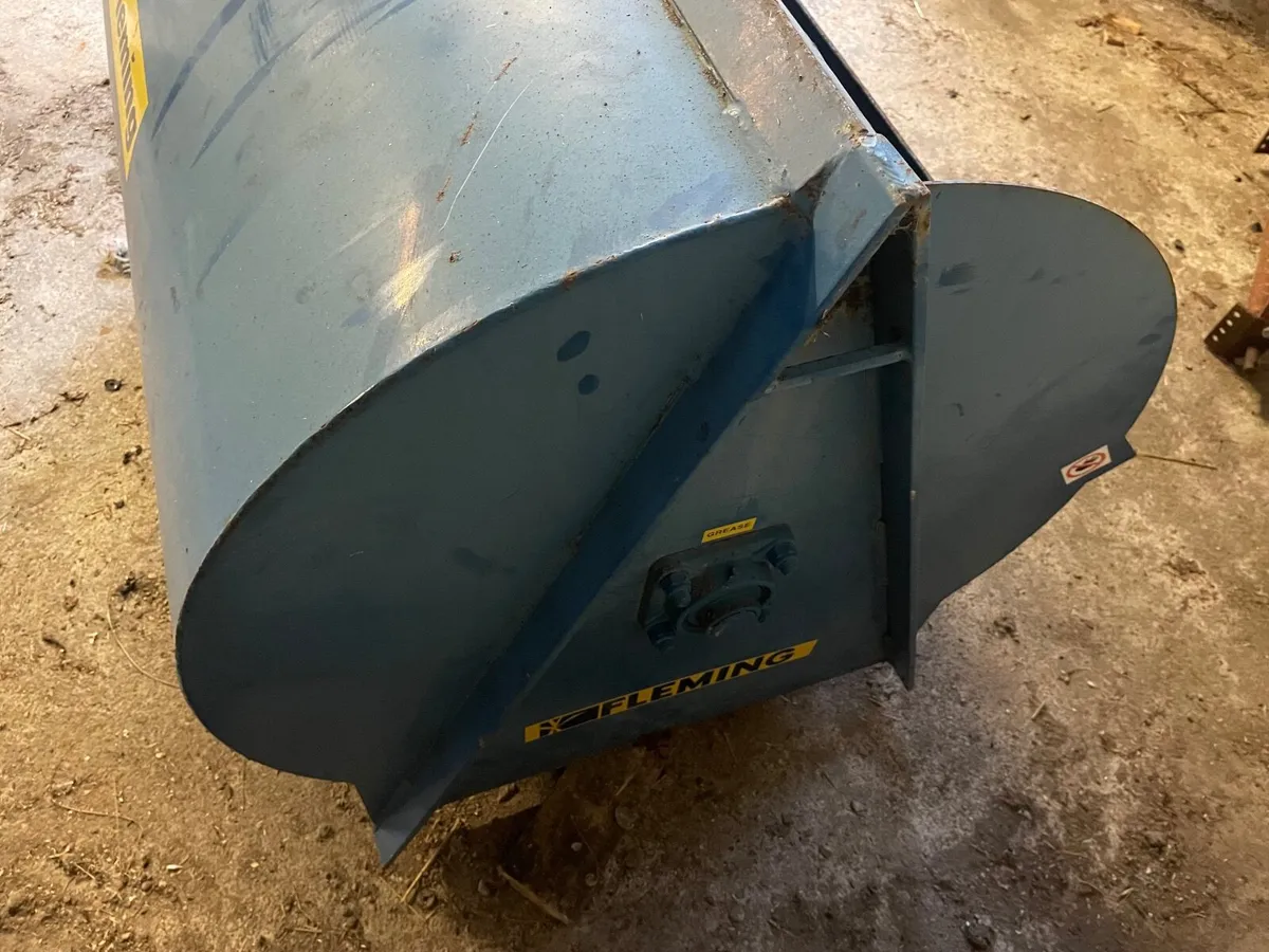 Manure Spreader - Fleming MiniMuck - Image 2
