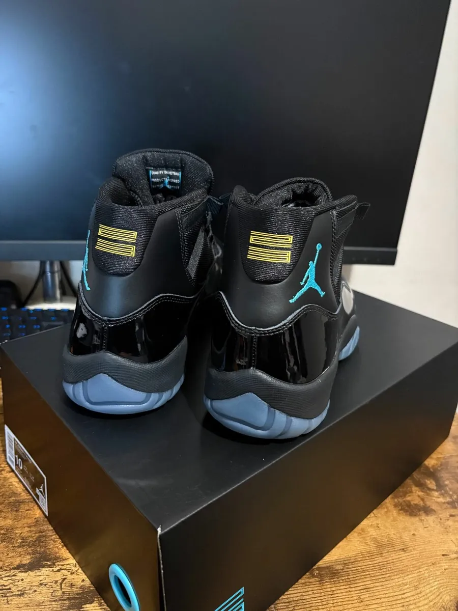 Air Jordan 11 Gamma Blue BRAND NEW size 9 UK - Image 2