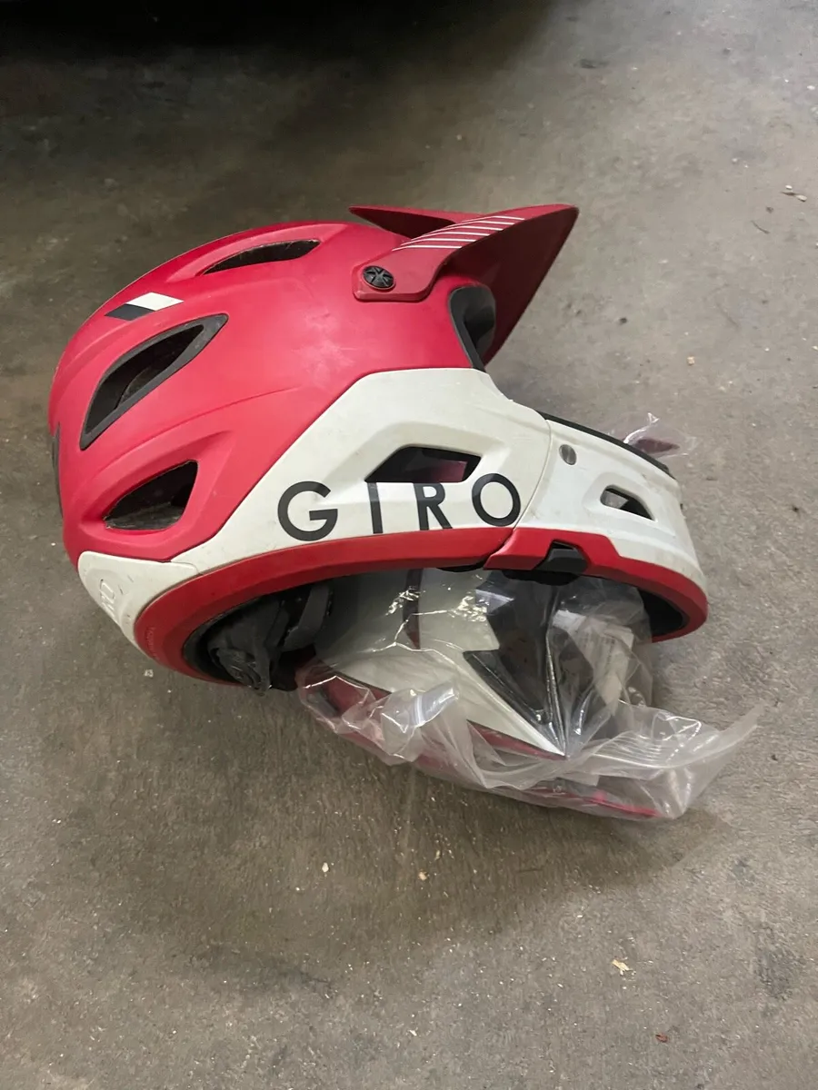 Mountain bike helmets - Image 2