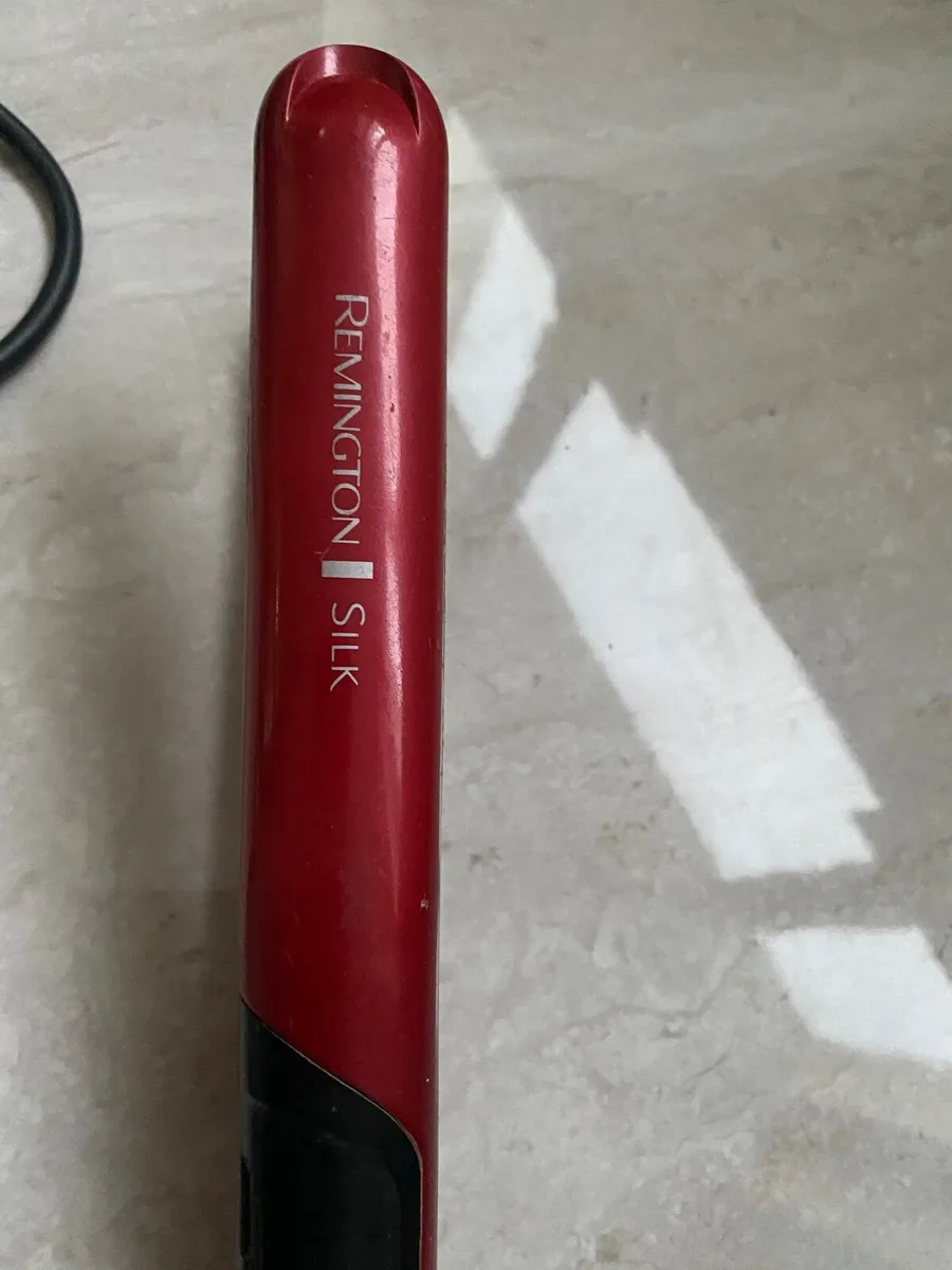 Hair straighteners and curling iron - Image 4