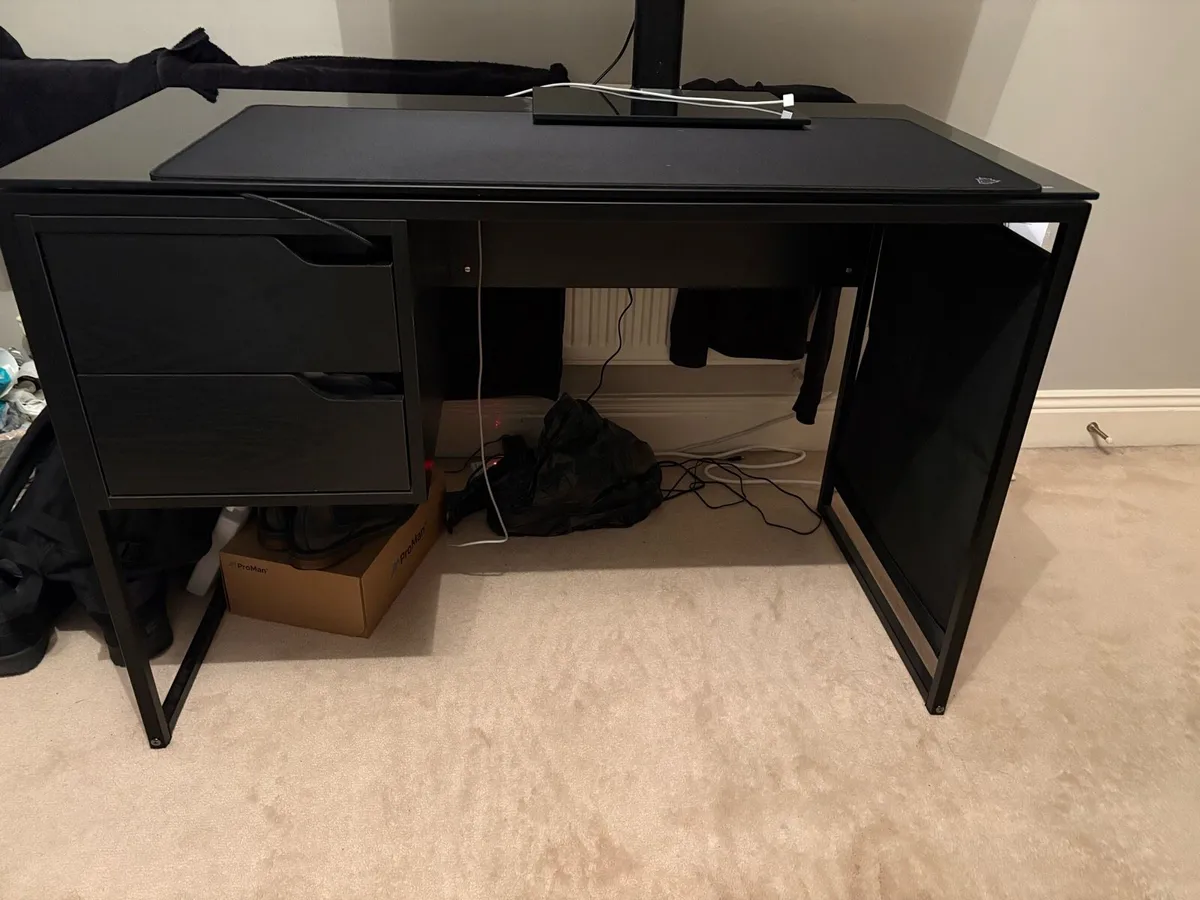 Glass desk plus monitor - Image 2