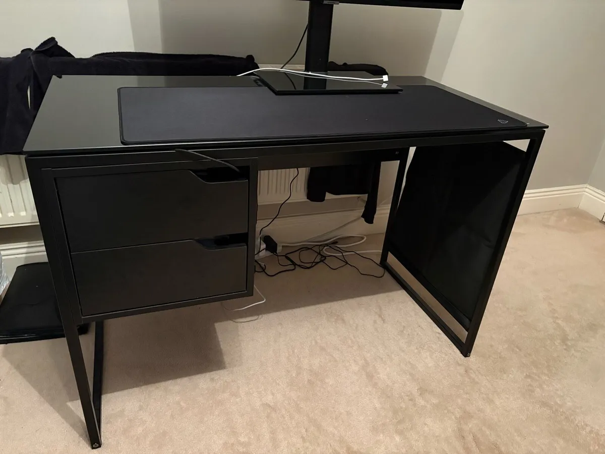 Glass desk plus monitor - Image 1
