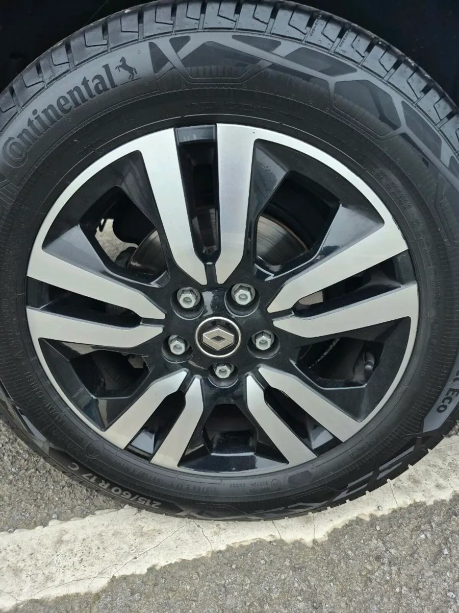 Renault alloy wheels - Image 2