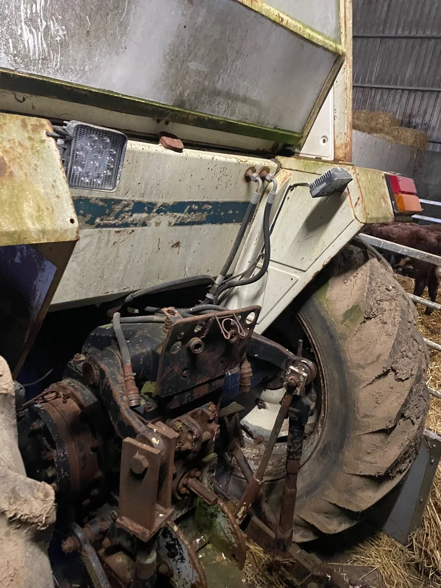 Lamborghini 1056DT parts - Image 4