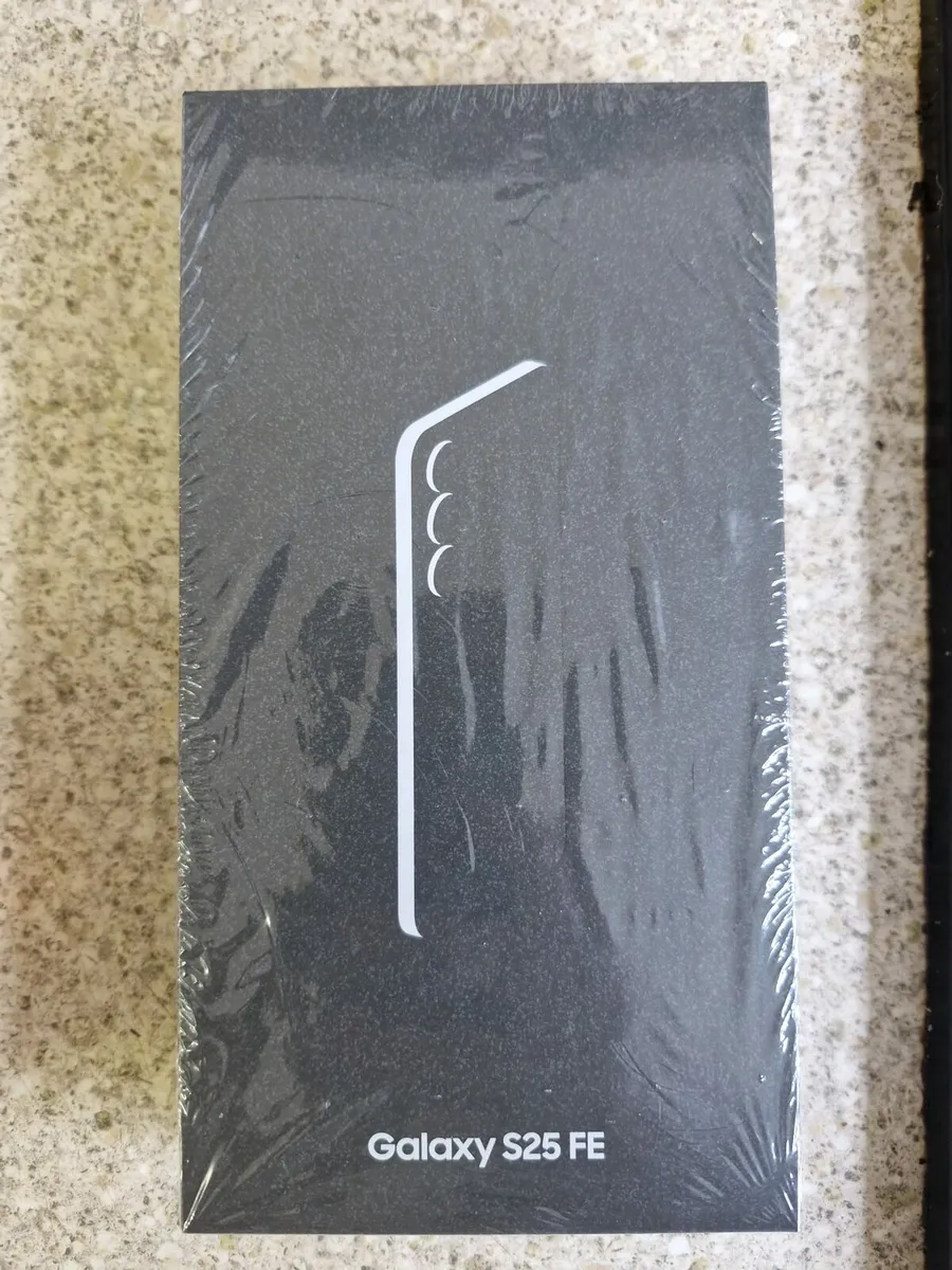 Samsung Galaxy S25 FE - Image 1