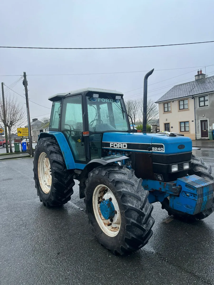 Ford Newholland 8240 - Image 2