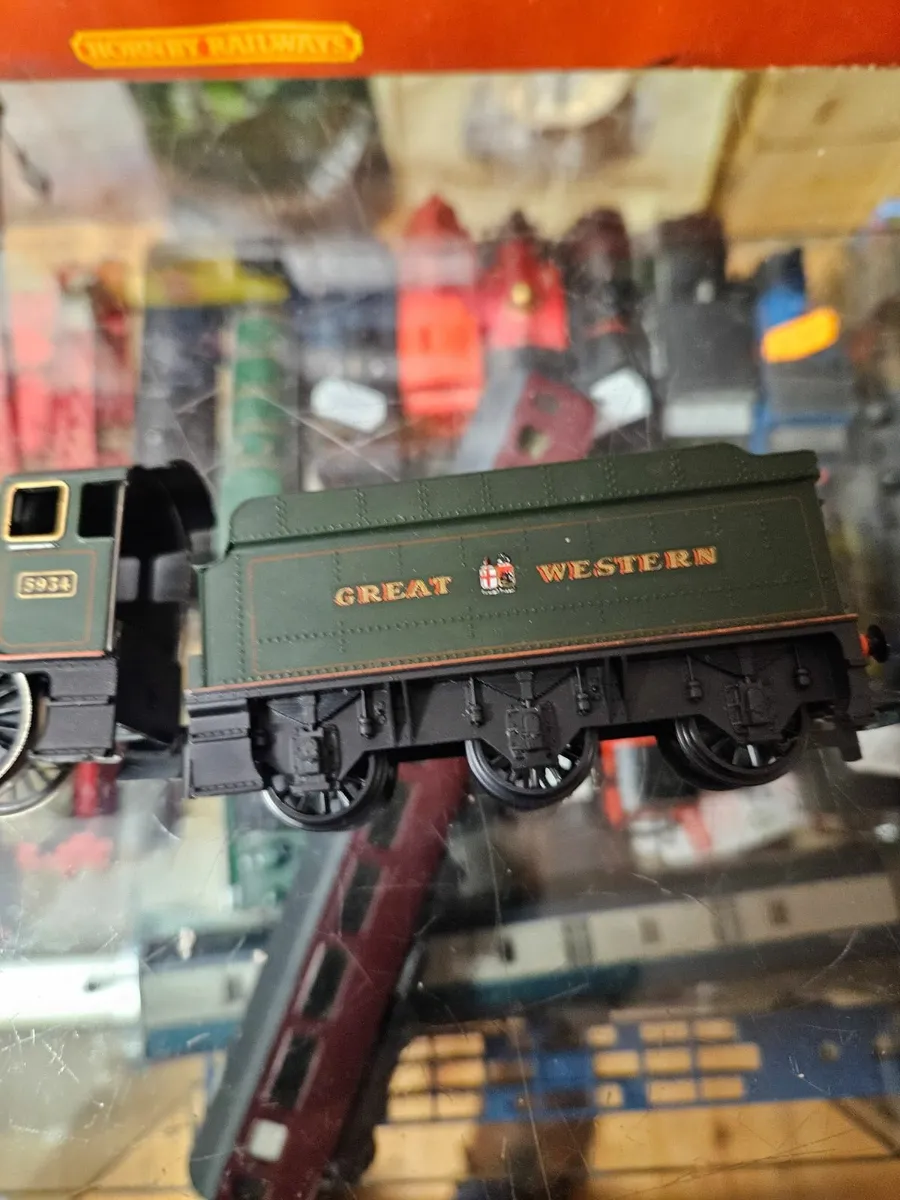Hornby OO Gauge GWR Steam Engine - Image 3