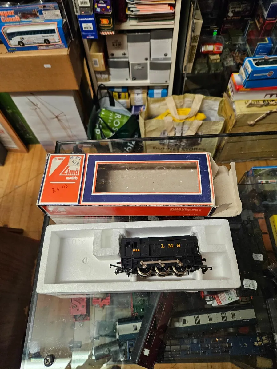 Hornby Lima OO Gauge Diesel Shunter - Image 1