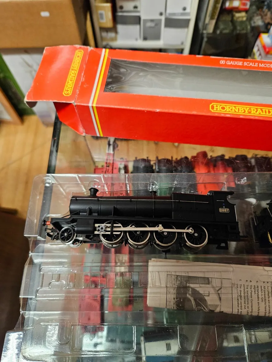 Hornby OO Gauge BR Steam Engine - Image 2