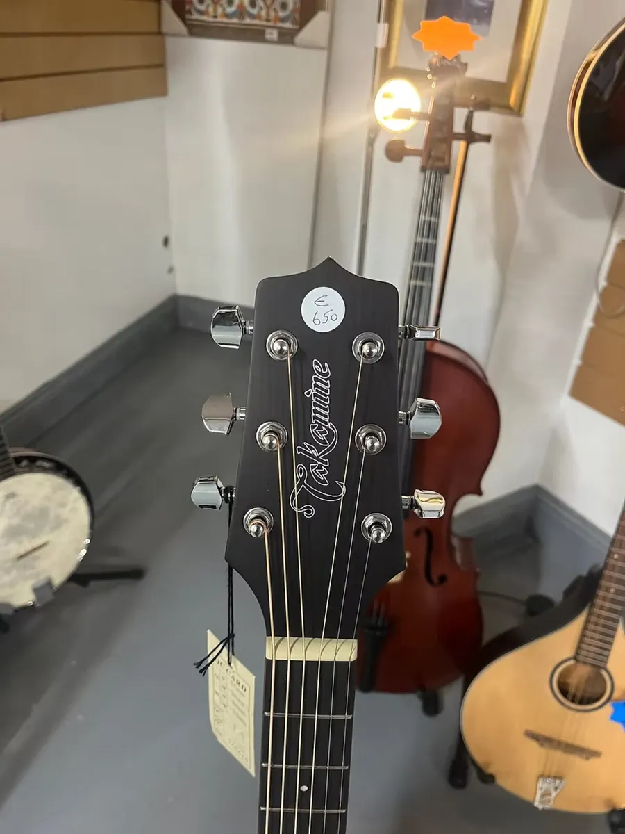 TAKAMINE NATURAL SEMI-ACOUSTIC GUITAR - Image 2
