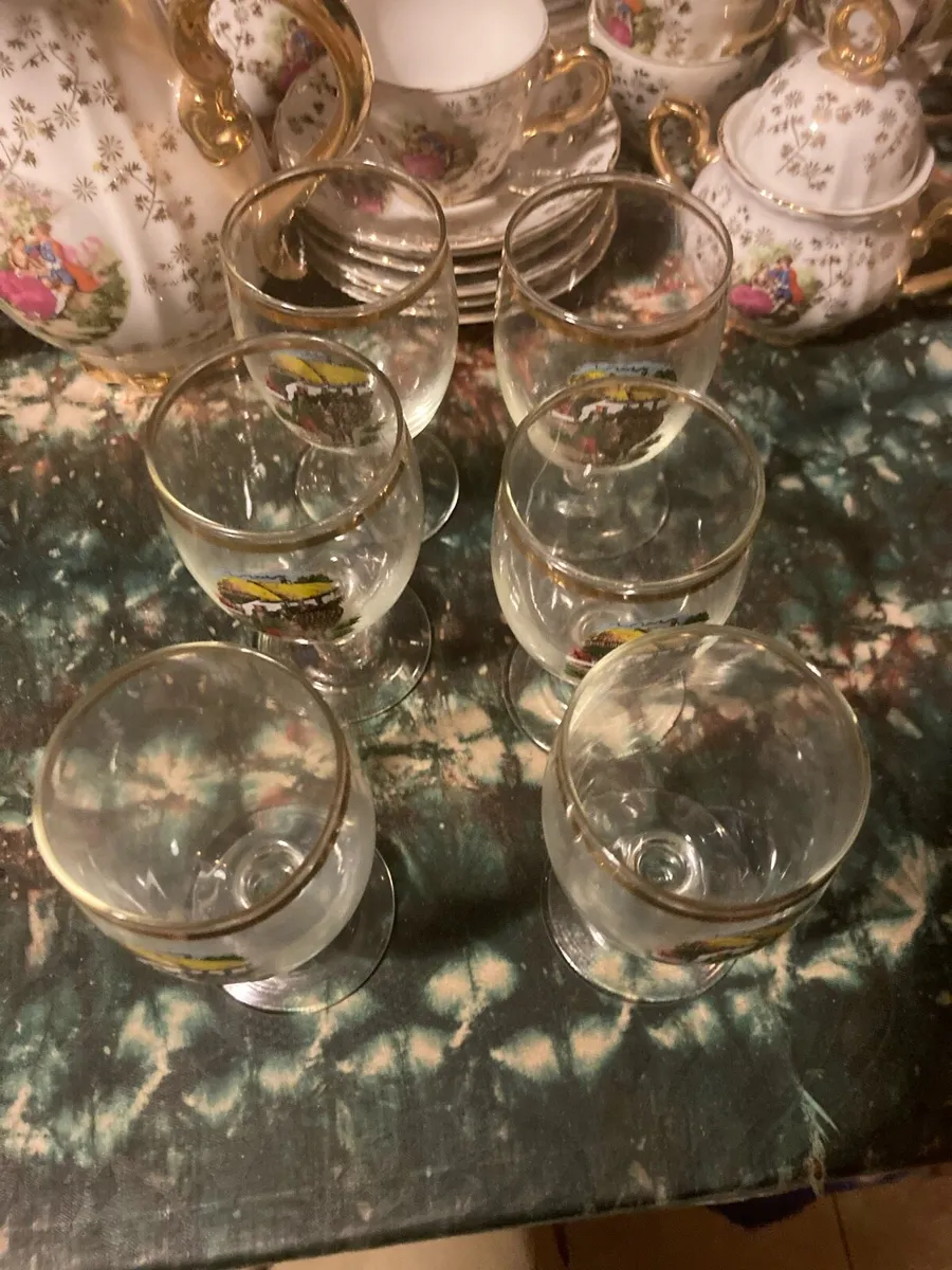 Irish vintage glasses free postage - Image 2