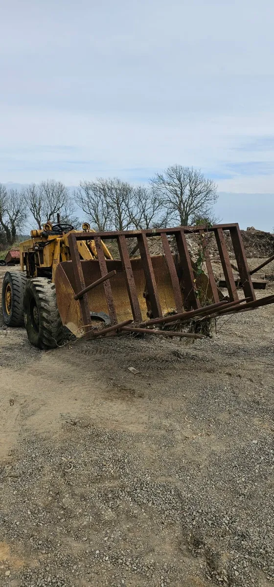 35f loader - Image 1