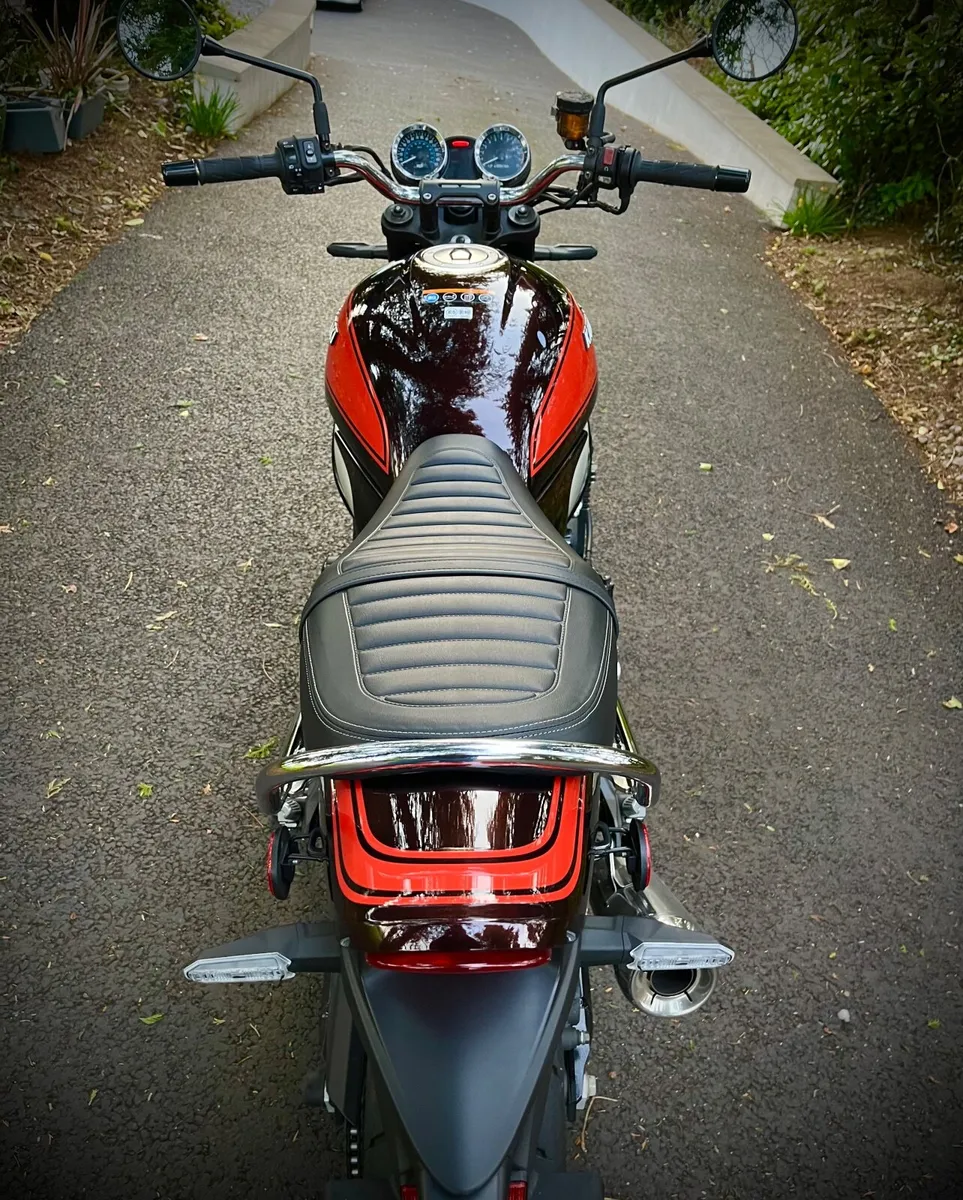 Kawasaki Z900rs 2018 showroom condition - Image 2