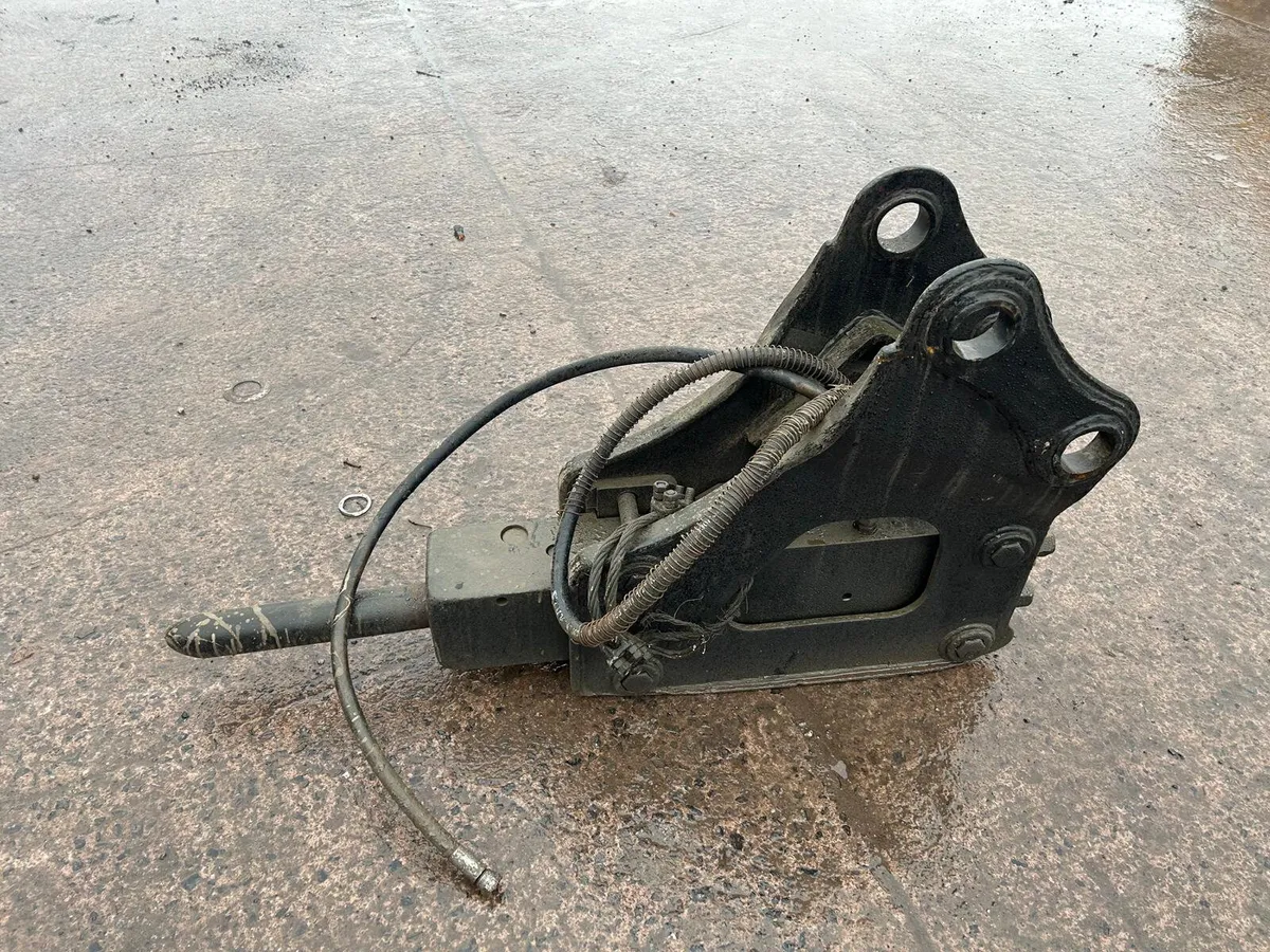 Rock Hammer ((65mm pins)) - Image 1