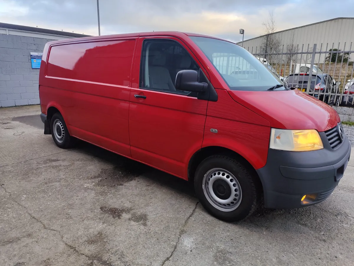 2006 Volkswagen Transporter 2.5 TDI 4 motion lwb - Image 3