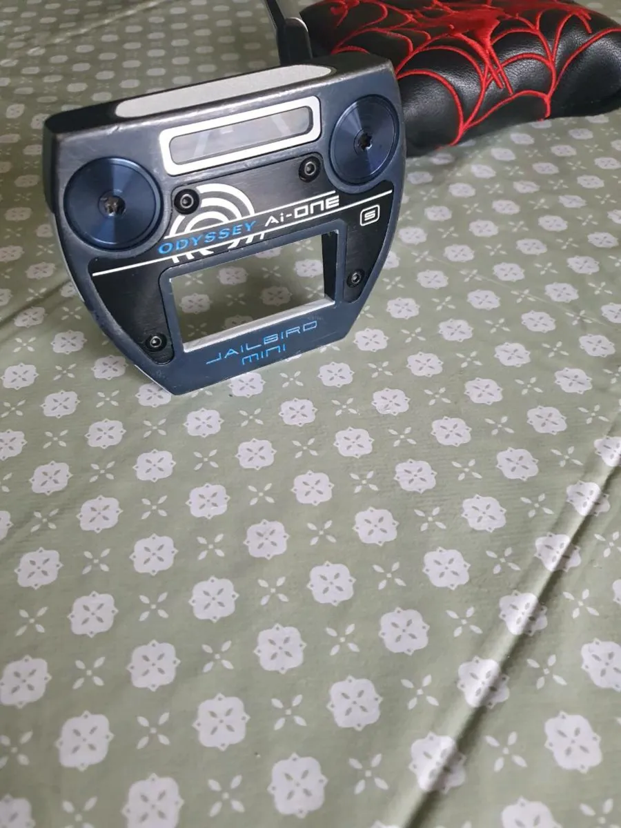 ODDESSEY JAILBIRD MINI PUTTER (new condition) - Image 1