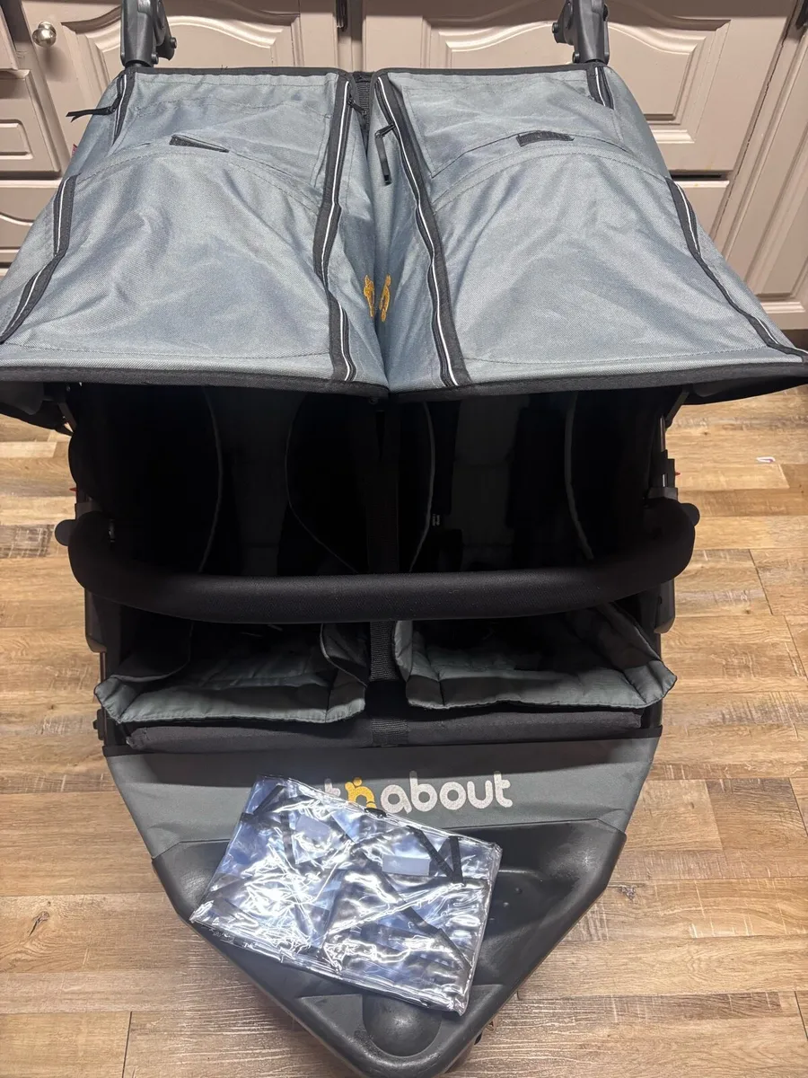 Out n about double - Image 2