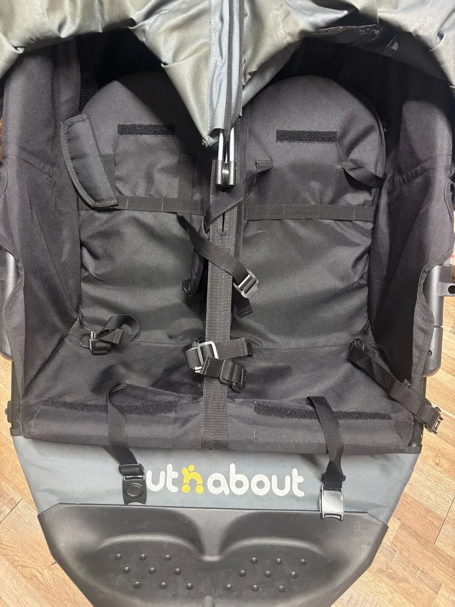 Out n about double - Image 3