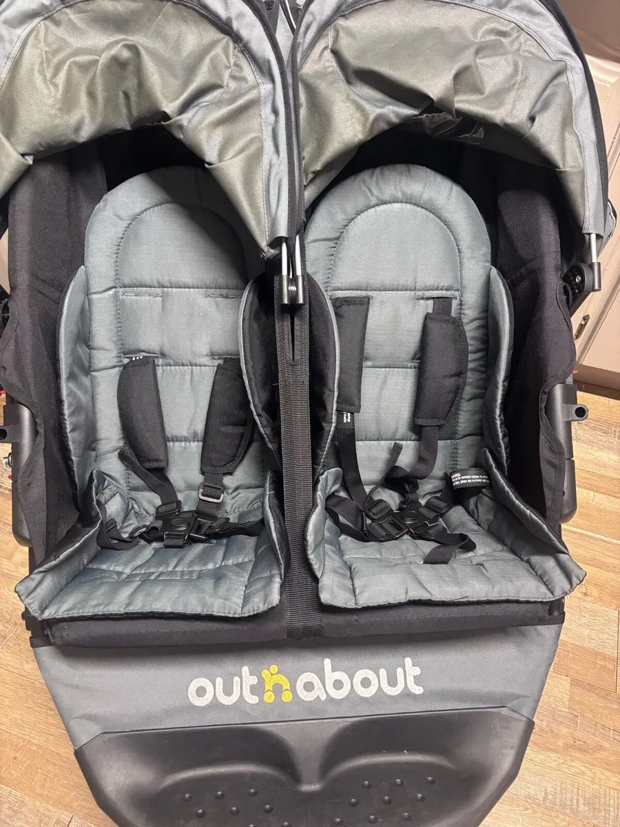 Out n about double - Image 4