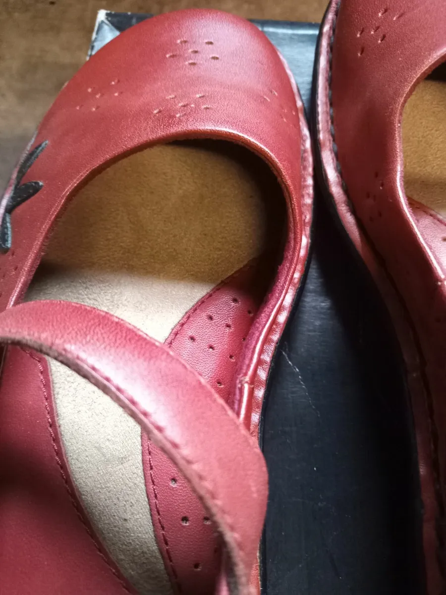 Ladies shoes - Image 2