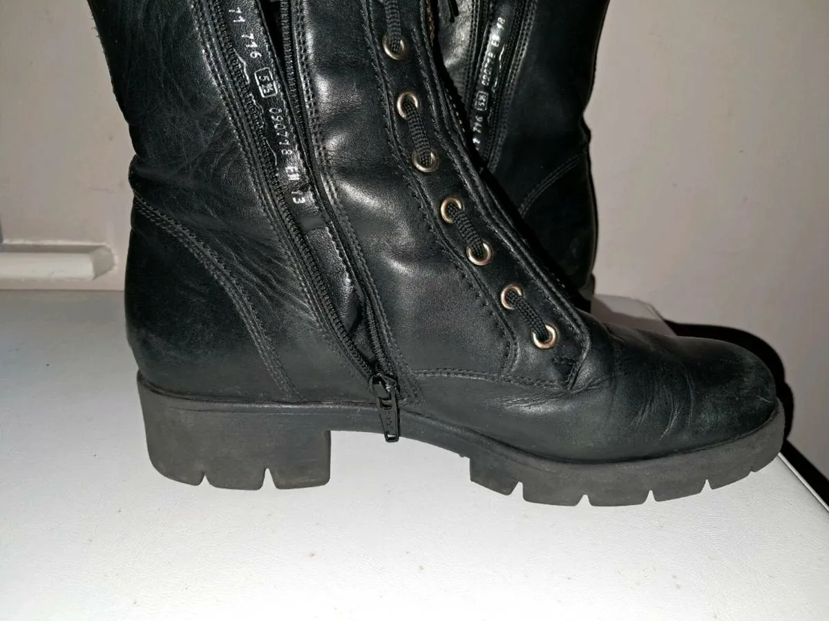 Gabor black leather boots size 5.5 - Image 4